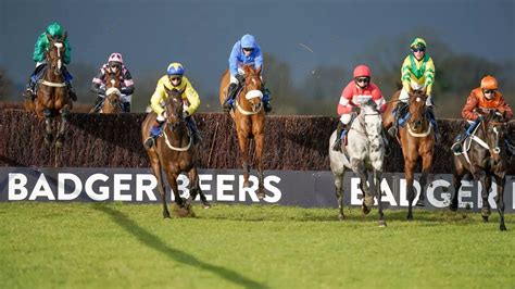 wincanton race card for thursday this week.